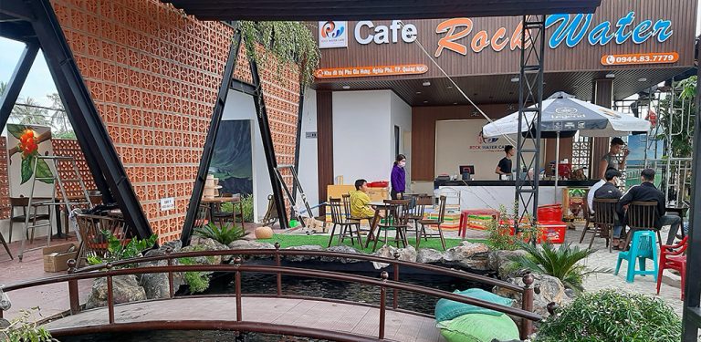 Thiết kế và thi công hồ cá Koi - Cafe Rock & Water - tại Nghĩa Phú